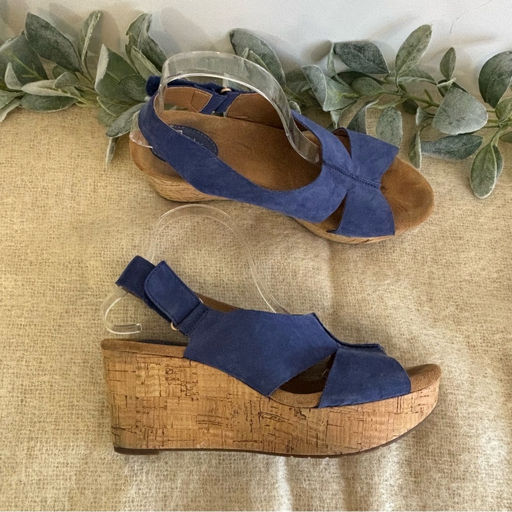 Clarks Caslynn heel sandals blue suede leather cork wedge women size 10